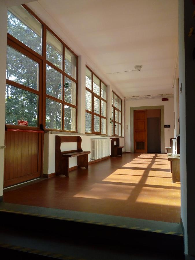 Oasi San Francesco - Casa Per Ferie Hotel Chiusi della Verna Luaran gambar